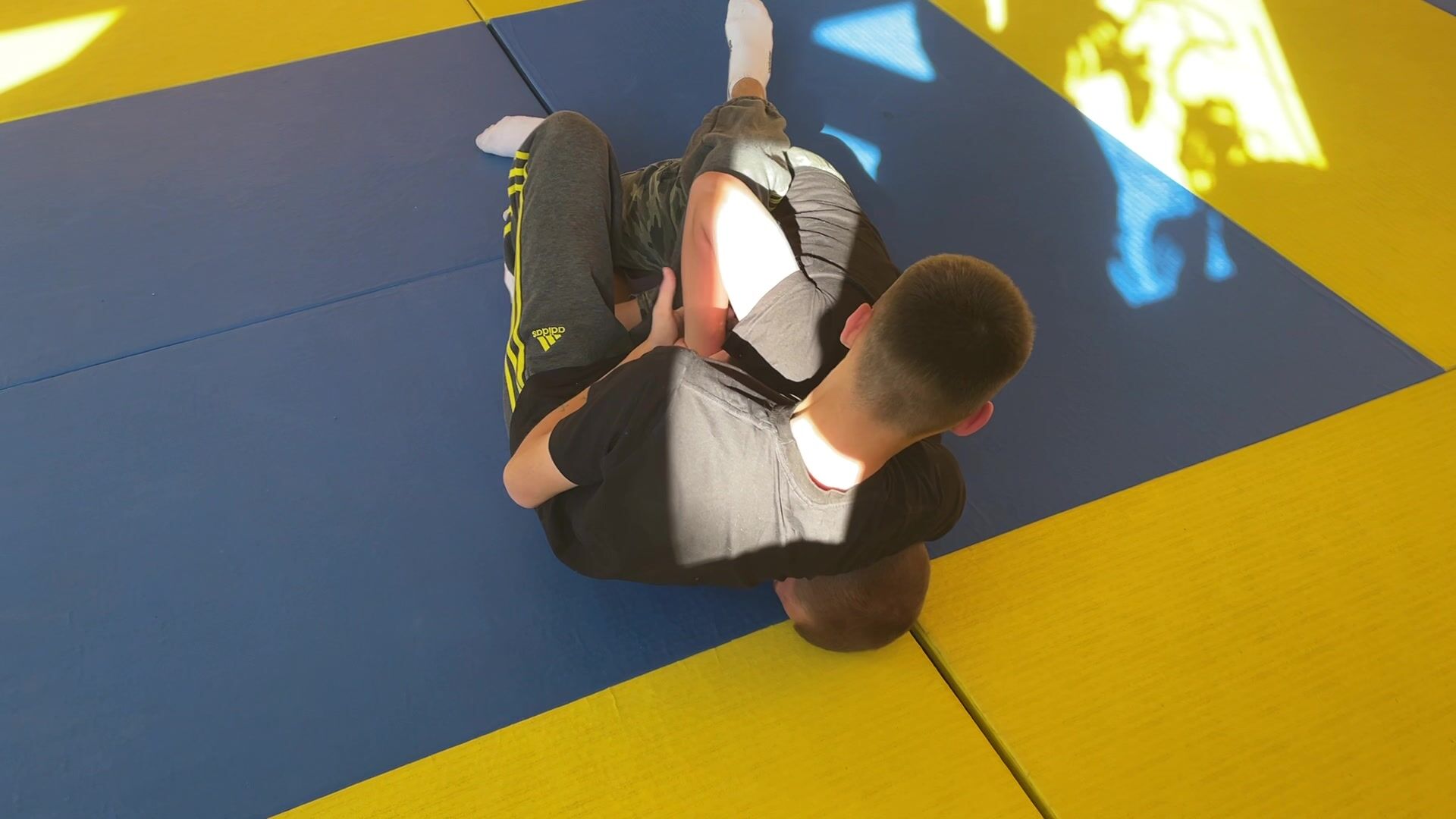 Matteo vs Mark, White socks fight