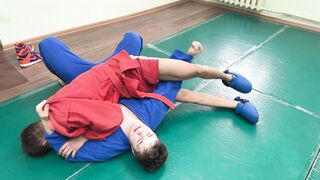 Junior vs Richi (combat sambo vs Judo)