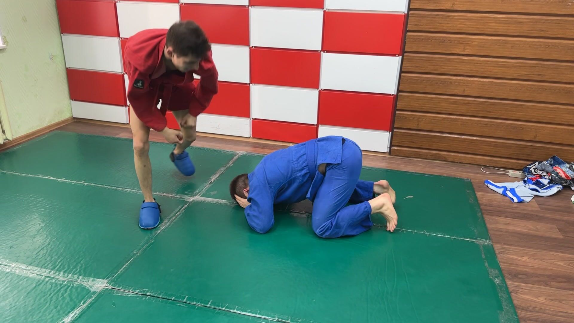 Junior vs Richi (combat sambo vs Judo)
