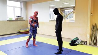 mr  Black vs Spiderman